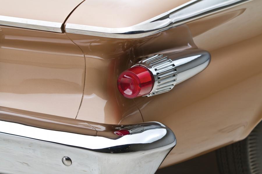  Plymouth Fury Convertible 1961 года  (фото 19 из 28)